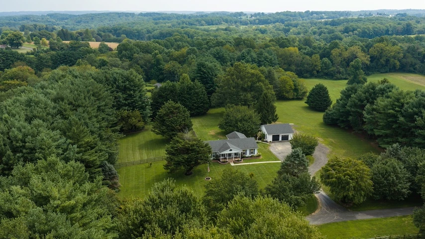 Nearby Listing Image