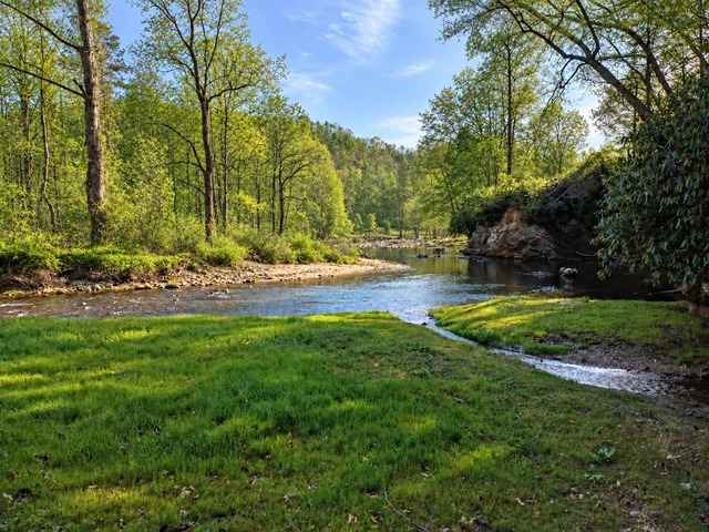 Nearby Listing Image