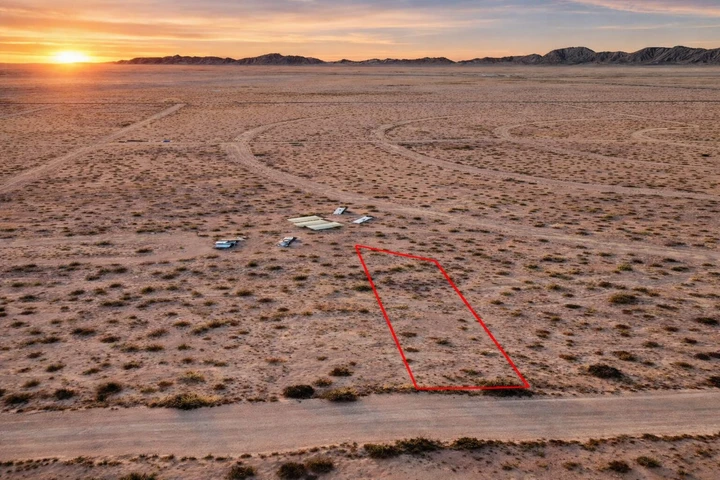 Nearby Listing Image