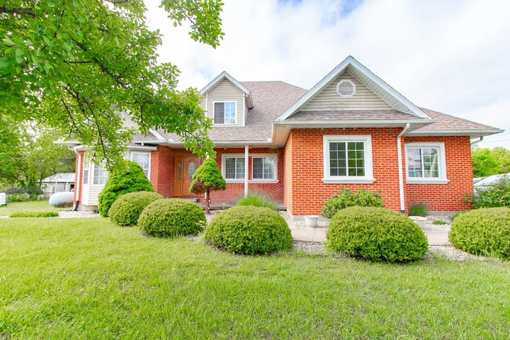 Nearby Listing Image