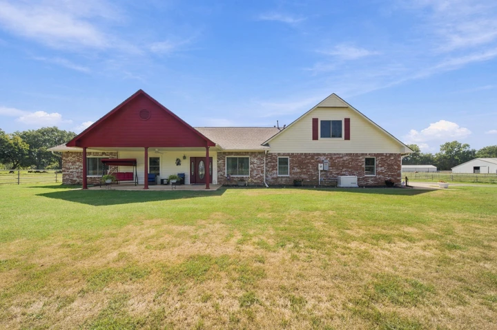 Nearby Listing Image