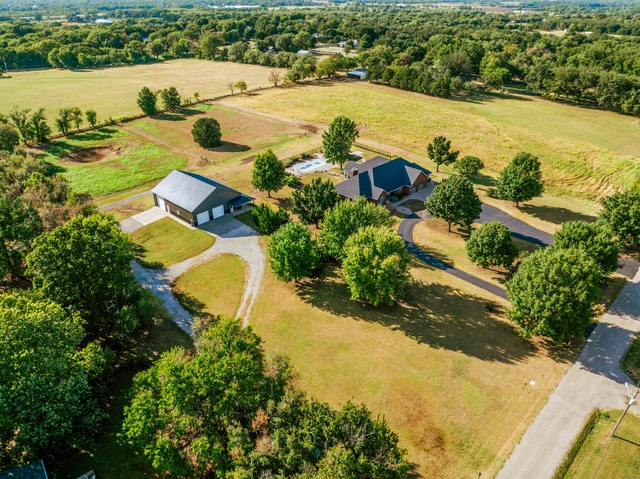 Nearby Listing Image
