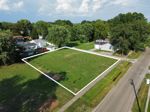Nearby Listing Image