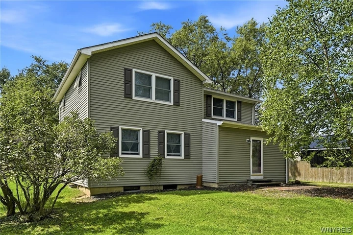 Nearby Listing Image