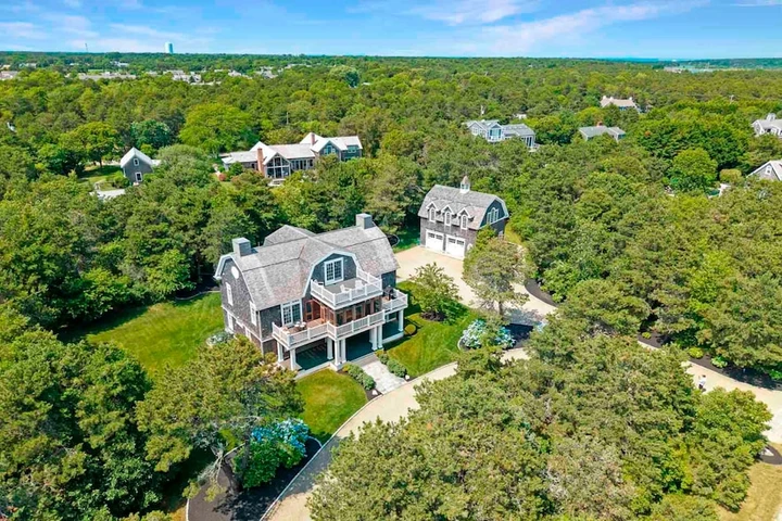 Nearby Listing Image