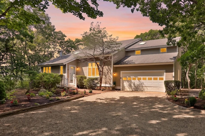 Nearby Listing Image