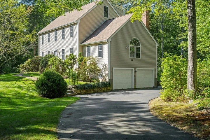 Nearby Listing Image
