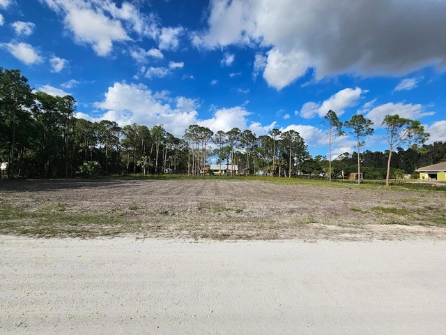 Nearby Listing Image
