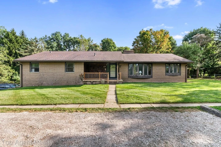 Nearby Listing Image