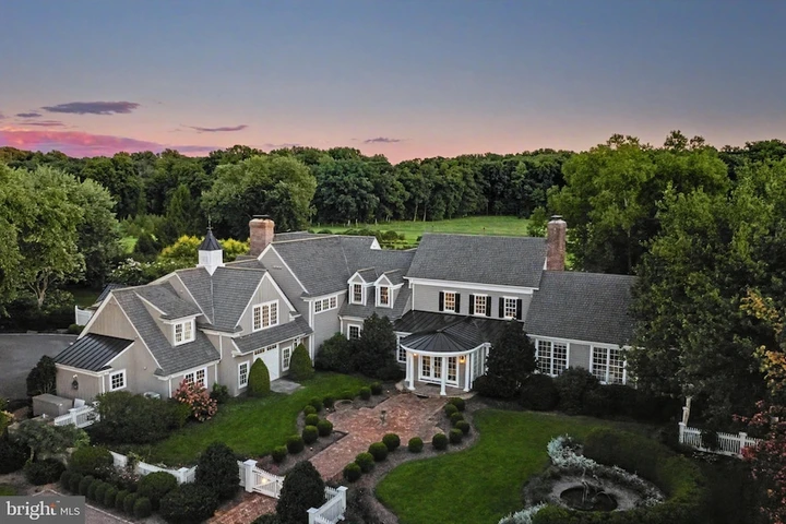 Nearby Listing Image