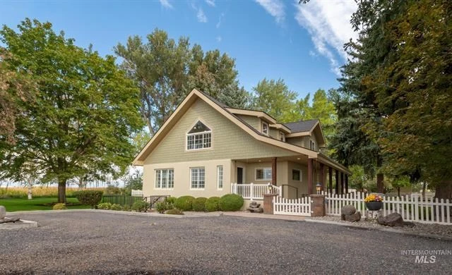 Nearby Listing Image