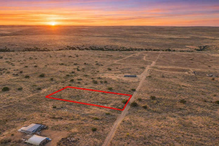 Nearby Listing Image