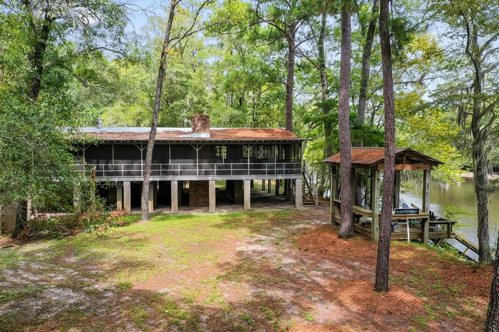 Nearby Listing Image