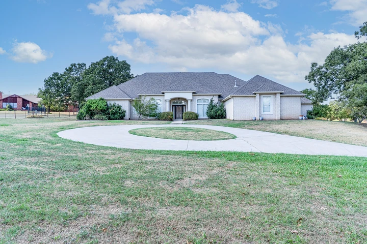 Nearby Listing Image