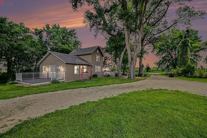 Nearby Listing Image