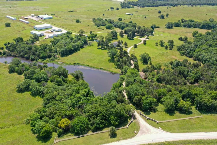 Main Listing Image