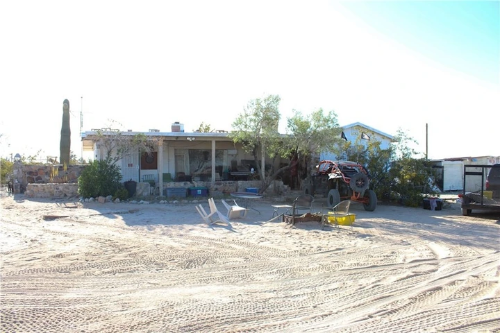 Main Listing Image