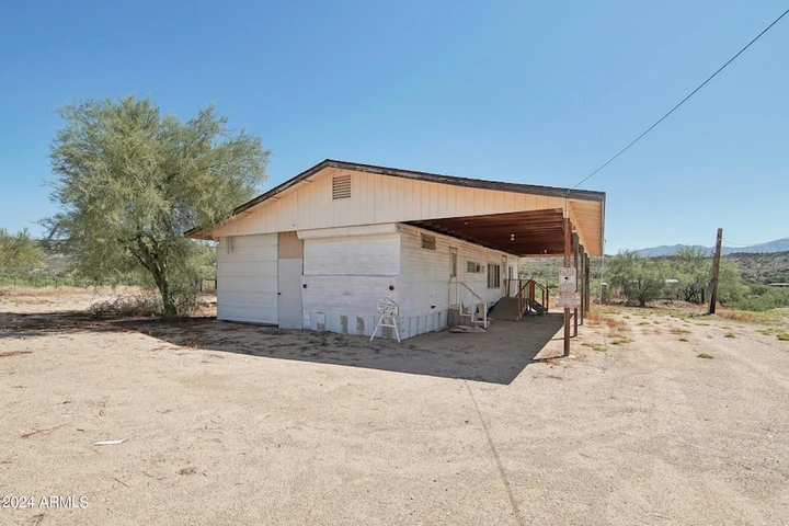Main Listing Image