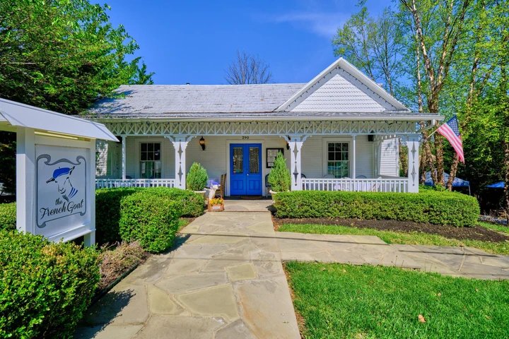 Main Listing Image