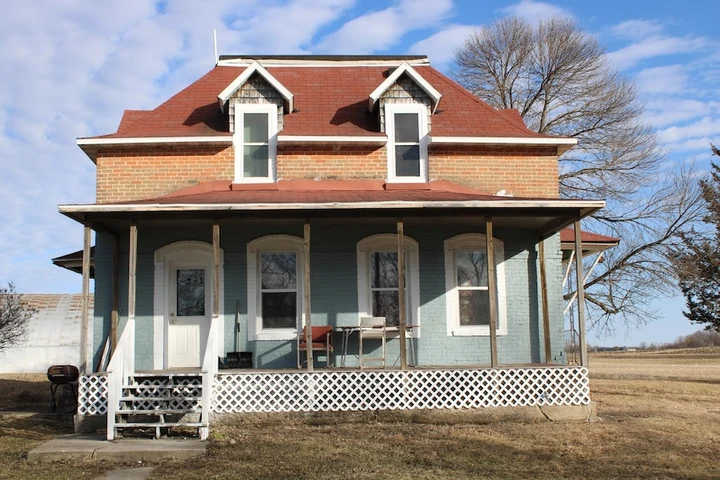 Main Listing Image