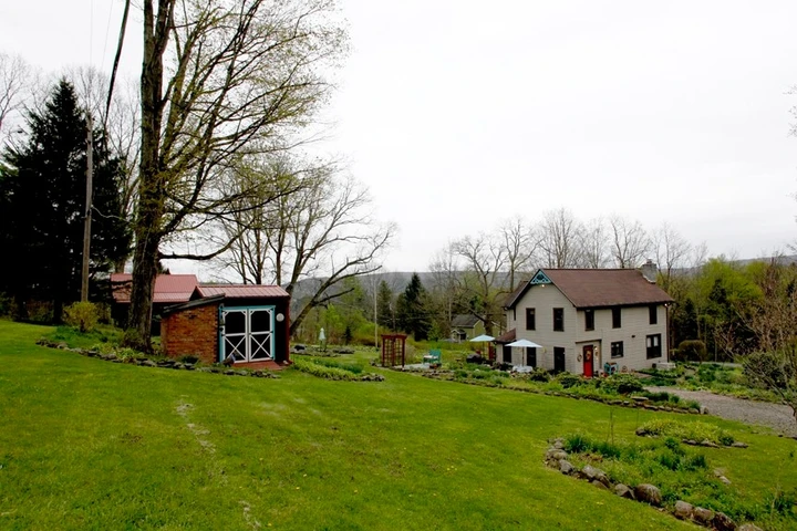 Main Listing Image