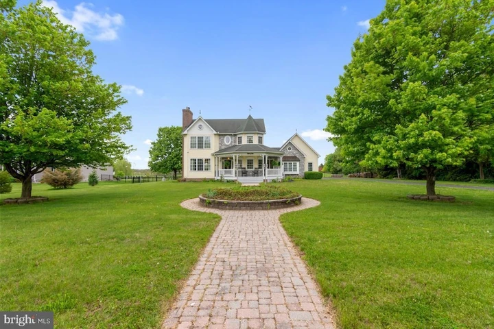 Main Listing Image