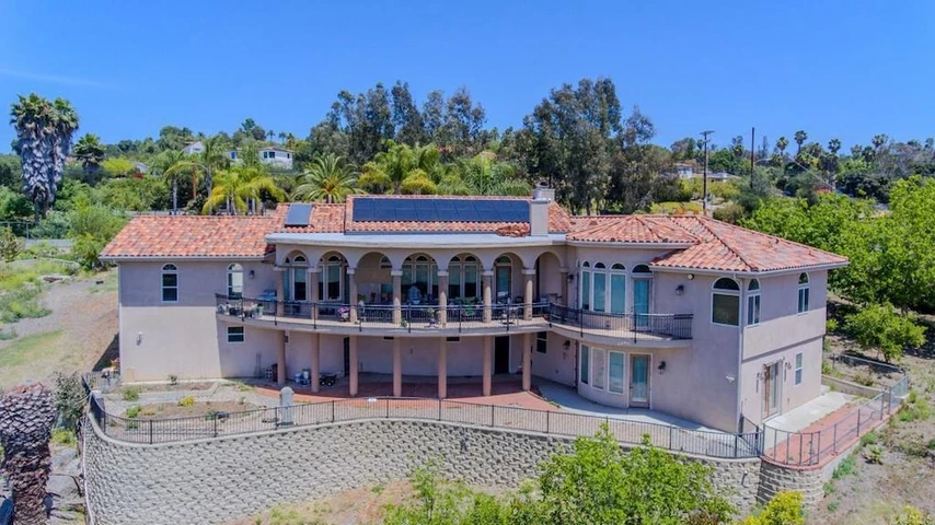 Main Listing Image
