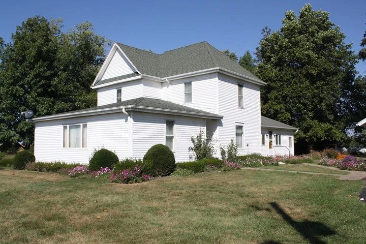 Main Listing Image