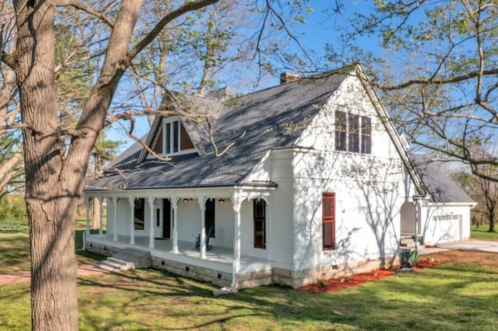 Main Listing Image