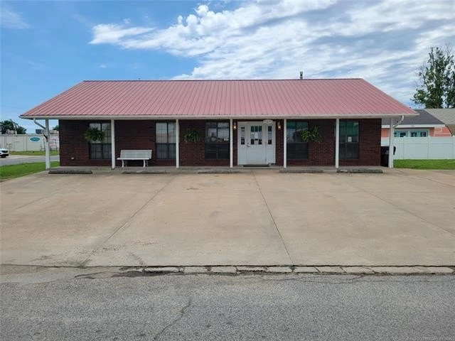 Main Listing Image