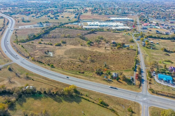 Main Listing Image