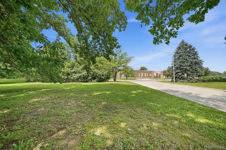 Main Listing Image