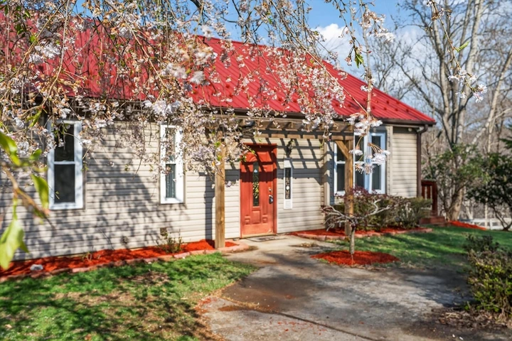 Main Listing Image