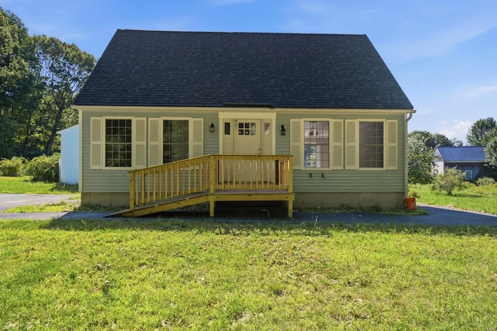 Main Listing Image