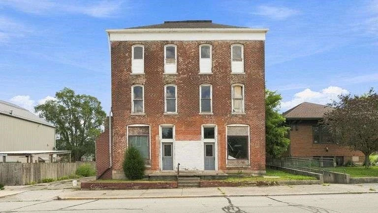 Main Listing Image