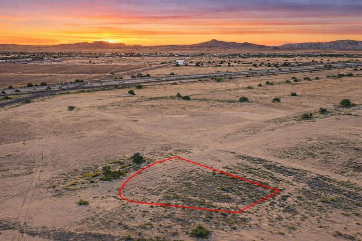 Main Listing Image