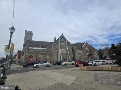 Main Listing Image