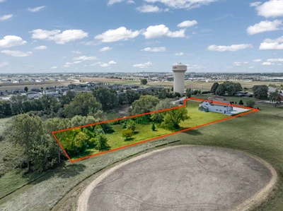 Main Listing Image