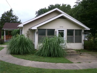 Main Listing Image