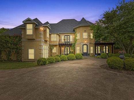 Main Listing Image