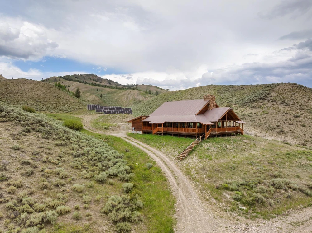 Main Listing Image