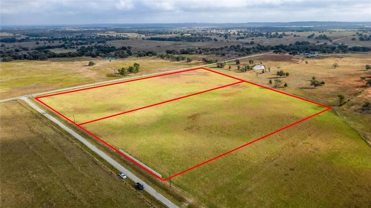 Main Listing Image