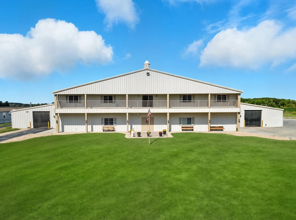 Main Listing Image