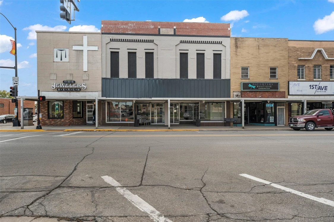 Main Listing Image