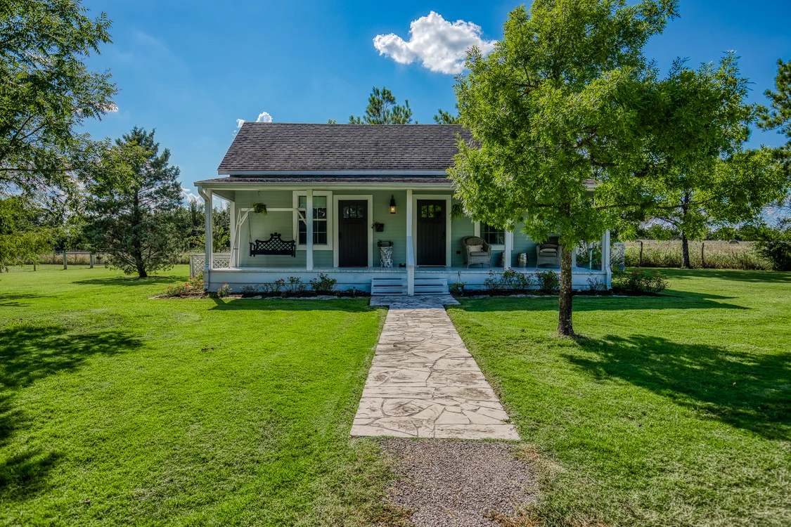 Main Listing Image