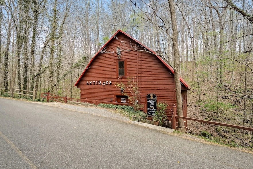 Main Listing Image