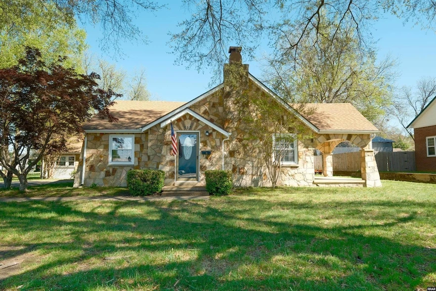 Main Listing Image