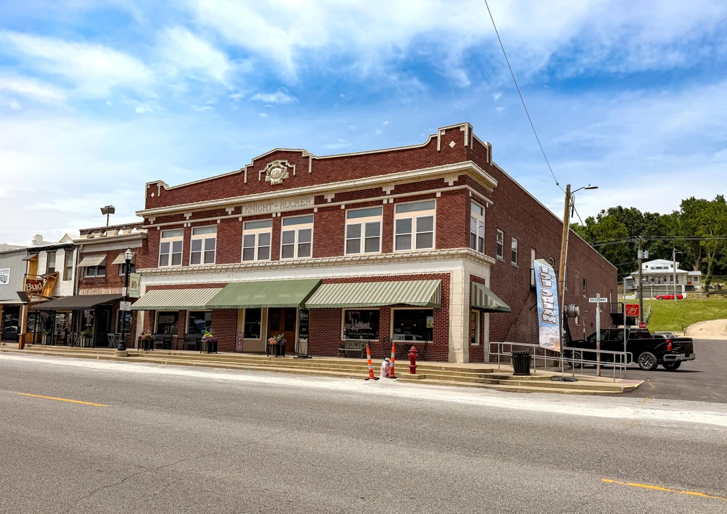 Main Listing Image