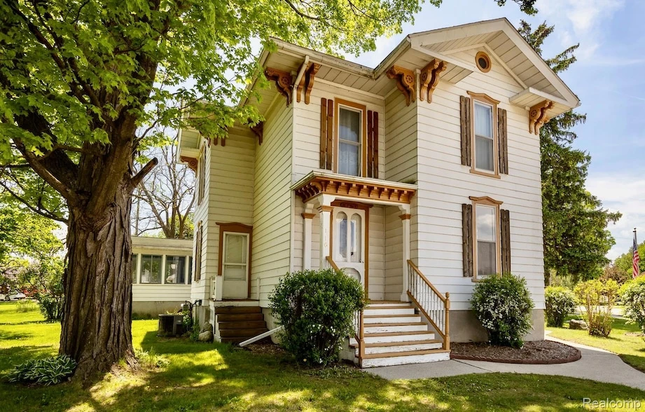 Main Listing Image