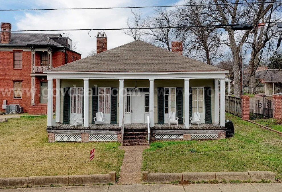 Main Listing Image
